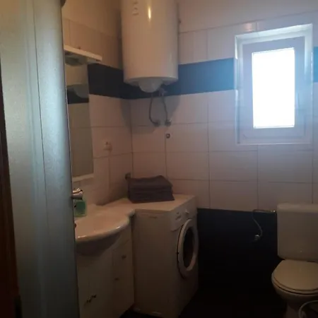 Apartment Apartman Robiella *
